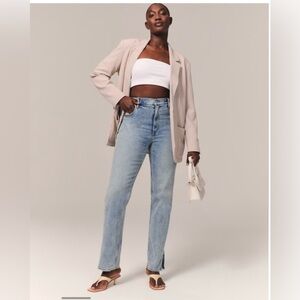 Abercrombie curve love ultra high rise 90’s straight leg with vent hem